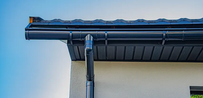Professional Soffits and Fascia Replacement Services in Evansville, WI